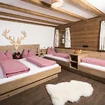 Bergchalet Rauchenhof شاليه ريث ام الباختال