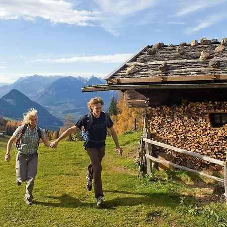 Bergchalet Rauchenhof * ريث ام الباختال