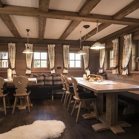 Bergchalet Rauchenhof شاليه *